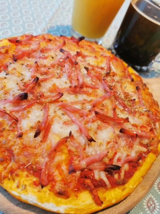 Pizzastykke m. ost & skinke