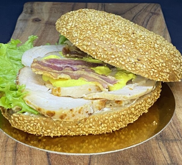 Sandwich med kylling og bacon