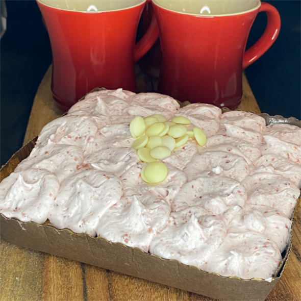 Chokoladekage m/ hindbærskum