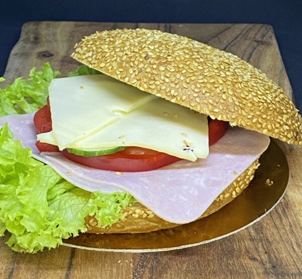 Sandwich med ost og skinke